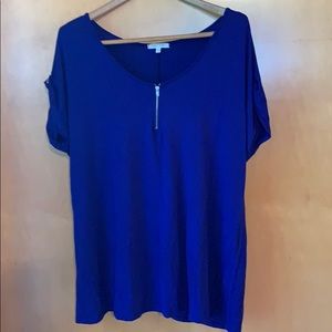 Blue top w zipper detail button on sleeve